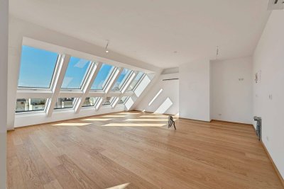 THE TEMPTATION - DG-Maisonette mit Terrasse &amp; Balkon | 22 m² Freifläche, 3 Zimmer