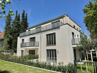 Einladende, sonnige 2-Zimmer-Terrassenwohnung mit kleinem Garten. Beste Infrastruktur.