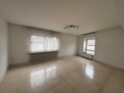 Schöne Familienwohnung im sehr gepflegten Objekt !