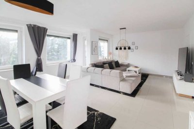 Moderne und hochwertig sanierte Wohnung mit 4 Zimmern, Balkon und Fußbodenheizung