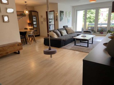 Großzügige Wohnung in ruhiger Lage Nähe Bahnhof/S-Bahn