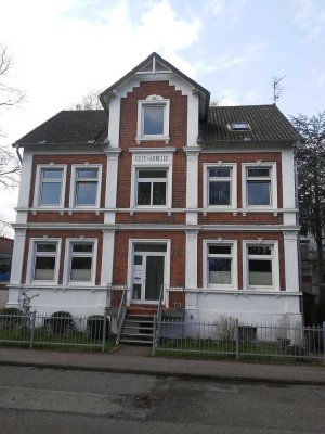 Altbaucharme unter Denkmalschutz – vermietetes Mehrfamilienhaus in Hamburg-Finkenwerder