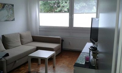 Stilvolle 1-Zimmer-Hochparterre-Wohnung mit geh. Innenausstattung
