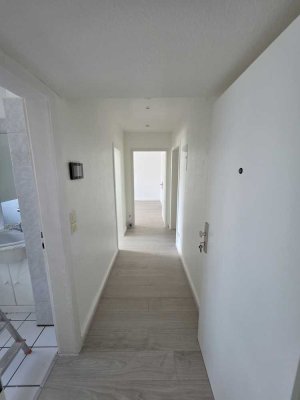 Schöne 4-Zimmer-Wohnung in 42329, Wuppertal mit 67qm