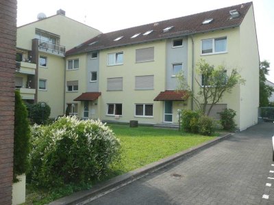 Helle, gepflegte 2-Zimmer-Wohnung mit Balkon in Darmstadt