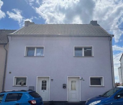 Teilrenoviertes vermietetes 2-Familienhaus mit 2 getrennten Wohneinheiten in Völklingen-Ludweiler zu