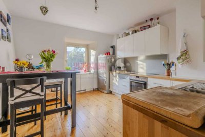 Schöne 3 Zimmer Altbauwohnung in Laim