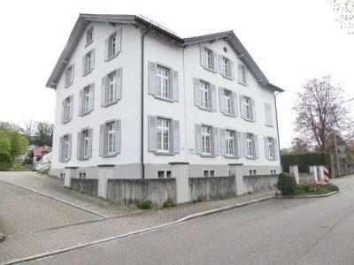 3 - Zimmer - Wohnung mit Balkon und integrierter Wohnküche