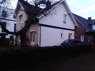 Freundliches Haus mit viereinhalb Zimmern in Norderstedt