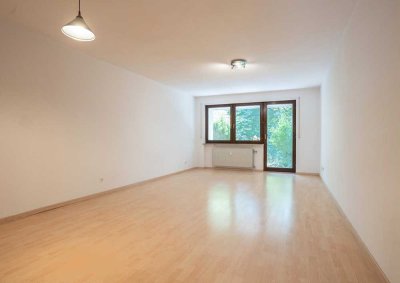 Helle 2-Zimmer Wohnung in Erlangen mit Terrasse und Stellplatz