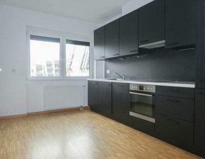 Moderne  Wohnung (2021) in zentraler Lage – mit Einbauküche & Energieeffizienz A+