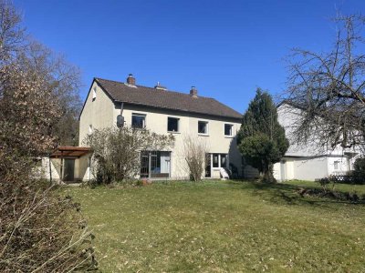 Mehrgenerationenhaus für 1-2 Familien auf einem beeindruckenden, einmaligen Grundstück am Venusberg!