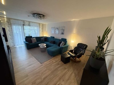 2-Zimmer-Wohnung mit Balkon, EBK und Stellplatz
