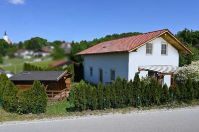 Familienhaus in Bestlage von Eging a. See!