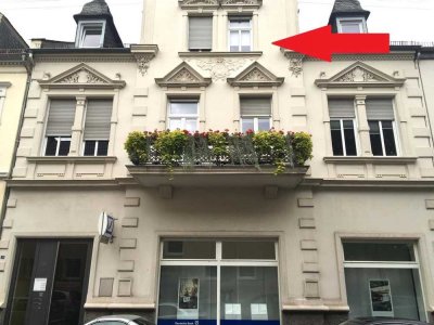 Gut geschnittene 3-Zimmer-Dachgeschoss-Wohnung in Schierstein