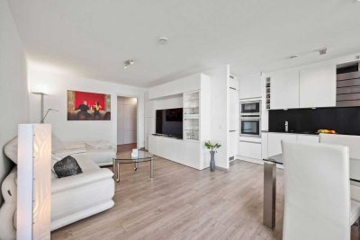 Luxuriöse 3 Zimmer Wohnung mit Balkon, hochwertiger EBK in schönster Lage in München Obersendling