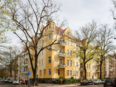 Helle 5-Zimmer-Wohnung, zwei Bäder, Wohnküche - tolle Lage
