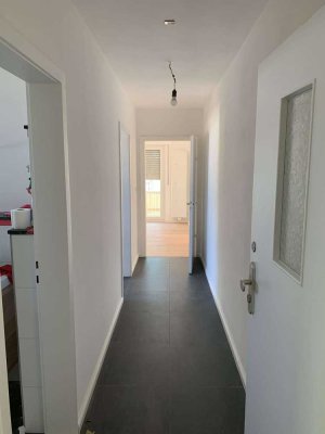 Nachmieter gesucht: Helle 2-Zimmer Wohnung mit Balkon in Mannheim-Neckarau
