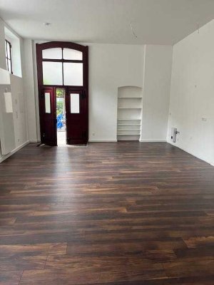 Exklusive 2-Zimmer-Wohnung in ruhiger Hinterhoflage mit Loft-Charakter