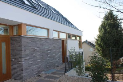 Individuelle DHH (BJ 2020) mit Fernblick (270 Grad) und großem Garten