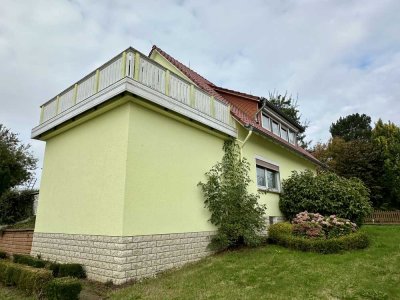 Traumhaus am Feldrand – Großzügiges Ein-/Zweifamilienhaus mit Doppelgarage, Stall und großem Garten