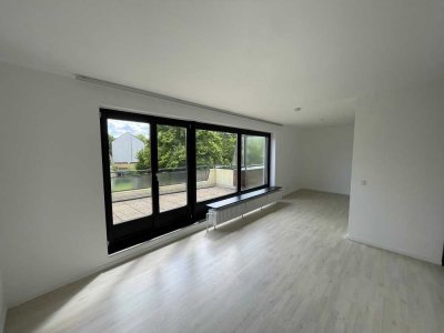 3-ZIMMER-WOHNUNG IN TOP ZUSTAND MIT SÜD-DACHTERRASSE // PROVISIONSFREI!