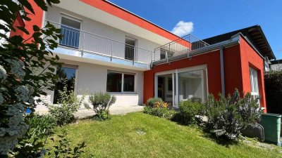 CHARMANTES REIHENMITTELHAUS MIT GROSSZÜGIGEM RAUMANGEBOT - PERFEKT FÜR WOHNGEMEINSCHAFTEN!!!