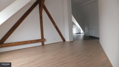 Mietwohnung - Dachgeschoßwohnung in der Innenstadt ! Modern und gepflegt!
