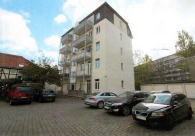 2-Zimmer-Wohnung teilmöbliert mit Einbauküche in zentraler Lage von Gera