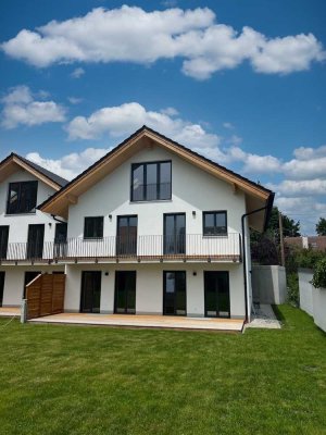 Neubau-Doppelhaushälfte! Hochwertige Ausstattung, moderne Architektur in Höhenkirchen-Siegertsbrunn
