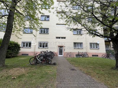 Exklusive 3-Zimmer-Wohnung in kulturdenkmalgeschütztem Gebäude mit Balkon