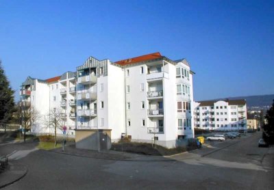 Gemütliche 2 Z Wohnung mit Kochnische, Bad, Balkon in Niederlahnstein