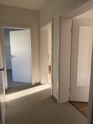 Zwei-Zimmer Erdgeschosswohnung mit eigener Terrasse!