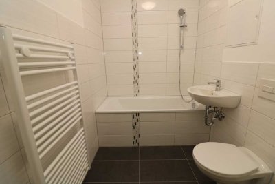 Hier ist Ruhe vorprogrammiert - 2RW mit Badewanne und Balkon