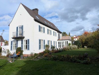 Möblierte 2-Zimmer-Dachgeschosswohnung (55 m²) im Ostviertel Göttingen