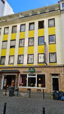 Viel Platz: Modernisierte Maisonette-Wohnung mit Balkon in zentraler Innenstadtlage