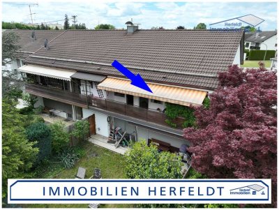 Gepflegte 3-Zimmer-Wohnung mit schönem Balkon und Garage in einem 4-Parteien-Haus in ruhiger Lage