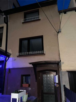 Attraktive 5-Zimmer-Wohnung mit Balkon in Hallgarten