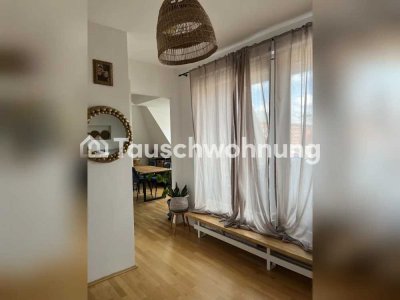 Tauschwohnung: Charmante 2,5 Zimmer Dachgeschosswohnung mit Dachterrasse