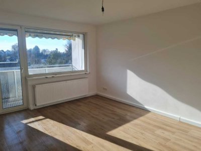 Frisch renoviert - schöne 3-Zimmer-Wohnung mit Balkon!
