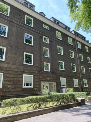 Ihr Golzheim-Glück mit Balkon nur einen Steinwurf vom Rhein entfernt