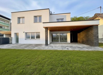 Erstbezug: Hochwertiger Neubau mit sonnigem Garten