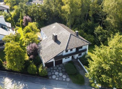 Exklusive Villa mit Potential zur stilvollen Neugestaltung