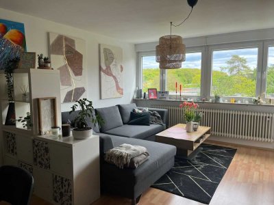 Gepflegte 2-Zimmer-Wohnung mit Balkon und Einbauküche in Nürnberg