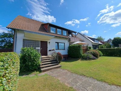 Teilvermietetes Zweifamilienhaus mit Doppelgarage in Waake