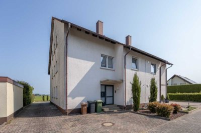 Charmante 3-Zimmer-Wohnung mit ansprechender Raumaufteilung und Stellplatz im Freien