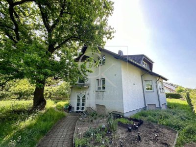Wundervolles Ein- oder Zweifamilienhaus auf großzügigem Grundstück in Unkel-Scheuren