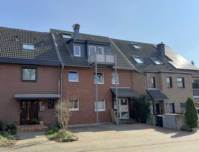 Gepflegtes Dreifamilienhaus in ruhiger Wohnlage - Nähe Fühlinger See!