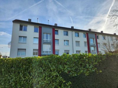 Helle 3-Zimmer Wohnung im 3. OG in Krefeld-Linn