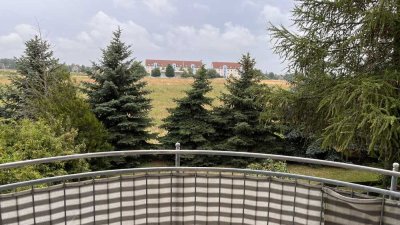 Freundliche und gepflegte 2-Zimmer-Wohnung mit Balkon in Schkeuditz